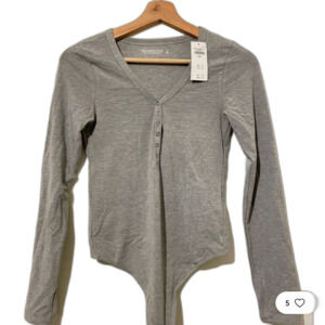 Abercrombie & Fitch Grey Button Henley Bodysuit NWT Sm